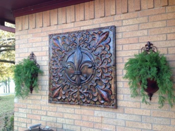 Backdate 4 Outdoor Wall Decor Ideas To Enhance Your Exterior